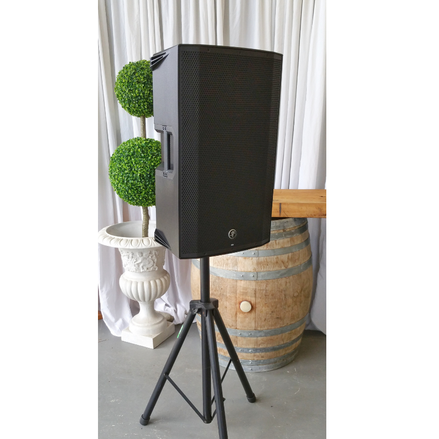 Thump Speaker 896 x 896